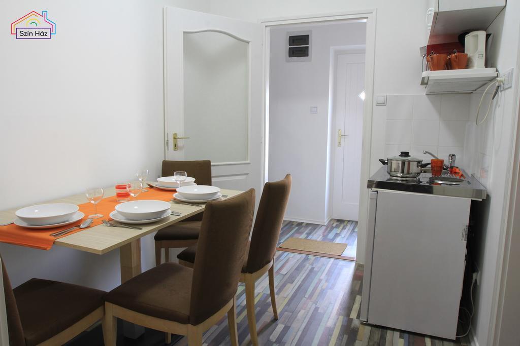 Szin-Haz Apartman (Adults Only) Apartment Gyula Bilik gambar