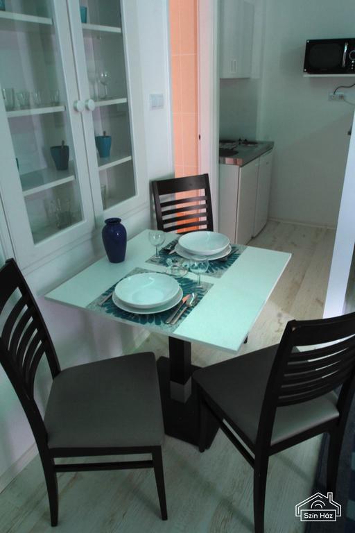 Szin-Haz Apartman (Adults Only) Apartment Gyula Bilik gambar