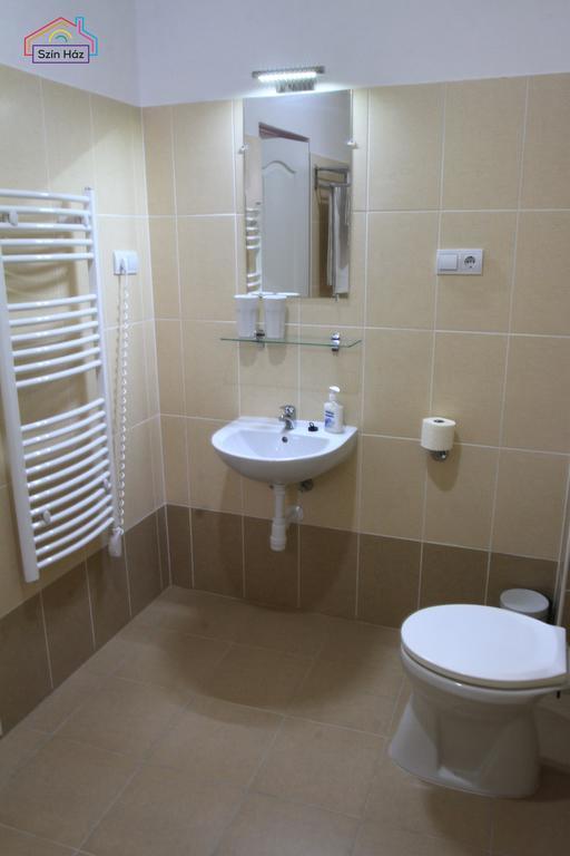 Szin-Haz Apartman (Adults Only) Apartment Gyula Bilik gambar